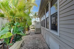 1081 Nettles Blvd, Jensen Beach, FL 34957 - Photo 2