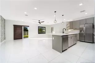 668 NE Waters Edge Ln, Port Saint Lucie, FL 34983 - Photo 20