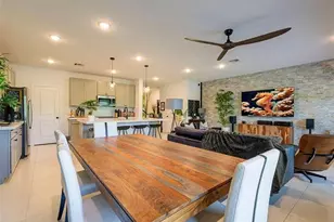 668 NE Waters Edge Ln, Port Saint Lucie, FL 34983 - Photo 4