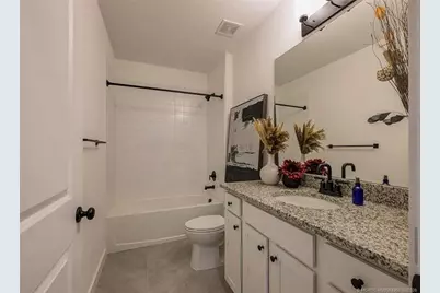 668 NE Waters Edge Lane, Port Saint Lucie, FL 34983 - Photo 12