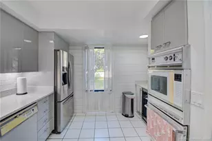 1701 Presidential Way, West Palm Beach, FL 33401 - Photo 10