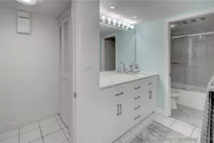 1701 Presidential Way, West Palm Beach, FL 33401 - Photo 24