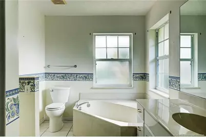 724 SE Michaels Court, Stuart, FL 34996 - Photo 8