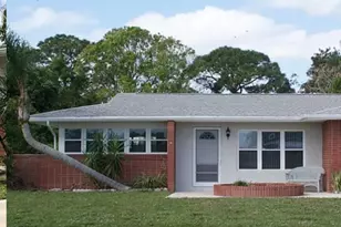 874 SW Ivanhoe Dr, Port Saint Lucie, FL 34983 - Photo 1