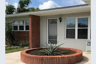 874 SW Ivanhoe Drive, Port Saint Lucie, FL 34983 - Photo 2