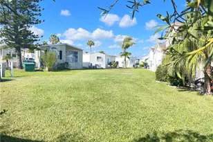 685 Nettles Blvd, Jensen Beach, FL 34957 - Photo 10