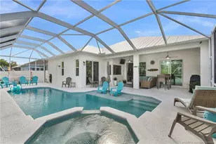 443 NW Sunflower Pl, Jensen Beach, FL 34957 - Photo 2