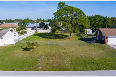 171 SE Dwight Avenue, Port Saint Lucie, FL 34983 - Photo 1