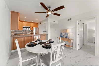 40 NE Plantation Road #306, Stuart, FL 34996 - Photo 8