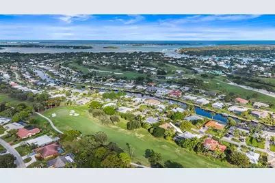 3181 SE Fairway W, Stuart, FL 34997 - Photo 8