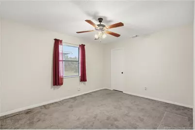 950 SW Jaslo Avenue, Port Saint Lucie, FL 34953 - Photo 30