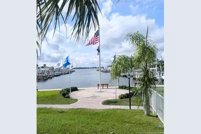 438 Nettles Boulevard, Jensen Beach, FL 34957 - Photo 18