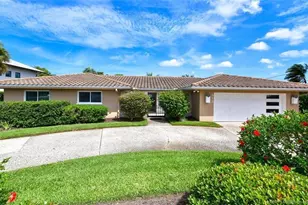 513 Gunwale Ln, Longboat Key, FL 34228 - Photo 1