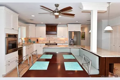 513 Gunwale Lane, Longboat Key, FL 34228 - Photo 10