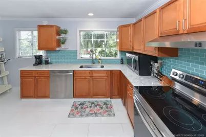 817 SW Saint Lucie Crescent, Stuart, FL 34994 - Photo 20