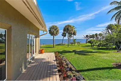 2315 S Indian River Drive, Fort Pierce, FL 34950 - Photo 10