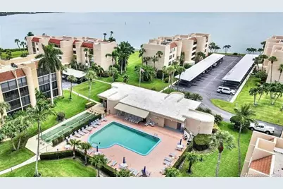 3392 NE Causeway Boulevard #303, Jensen Beach, FL 34957 - Photo 4