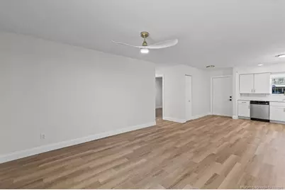 8379 SE Camellia Drive, Hobe Sound, FL 33455 - Photo 14