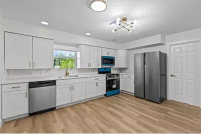 8379 SE Camellia Drive, Hobe Sound, FL 33455 - Photo 8