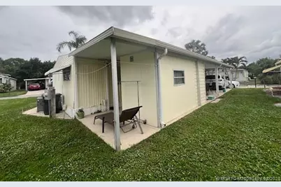 6270 S Ironwood Lane, Lantana, FL 33462 - Photo 4