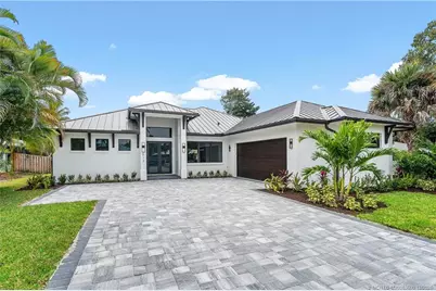 513 SW South Carolina Drive, Stuart, FL 34994 - Photo 4