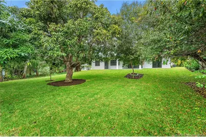 513 SW South Carolina Drive, Stuart, FL 34994 - Photo 30