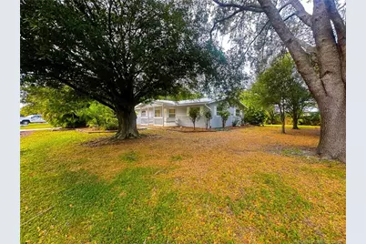 1739 SE Madison Street, Stuart, FL 34997 - Photo 1