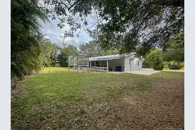 1739 SE Madison Street, Stuart, FL 34997 - Photo 36