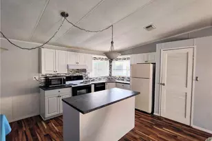 2581 SW Pontiac Pl, Stuart, FL 34997 - Photo 18