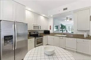 1 Harbour Isle Dr E, Fort Pierce, FL 34949 - Photo 4