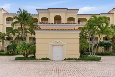 1 Harbour Isle Drive E #104, Fort Pierce, FL 34949 - Photo 2