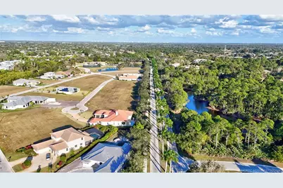 133 SE Via Lago Cervaro, Port Saint Lucie, FL 34952 - Photo 6