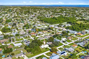 2481 SE Calusa Ave, Port Saint Lucie, FL 34952 - Photo 4