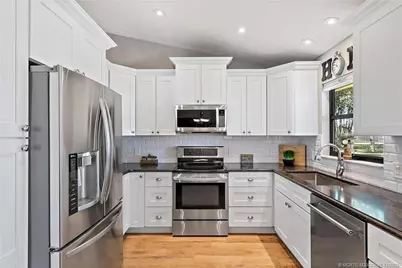 2481 SE Calusa Avenue, Port Saint Lucie, FL 34952 - Photo 8