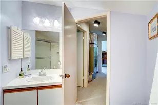 233 NE Edgewater Dr, Stuart, FL 34996 - Photo 54