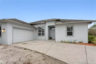 6347 SW Travers St, Palm City, FL 34990 - Photo 4