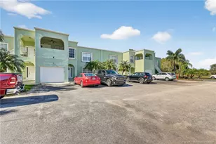 2084 SE Wild Meadow Cir, Port Saint Lucie, FL 34952 - Photo 44