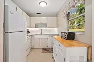 2600 SE Ocean Blvd, Stuart, FL 34996 - Photo 6