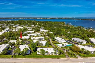 2929 SE Ocean Blvd, Stuart, FL 34996 - Photo 2