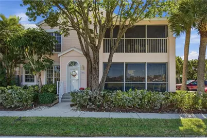 391 NE Plantation Road #215, Stuart, FL 34996 - Photo 1