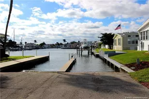 10701 S Ocean Dr, Jensen Beach, FL 34957 - Photo 42