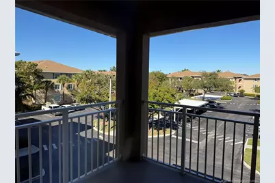 6458 Emerald Dunes Drive #302, West Palm Beach, FL 33411 - Photo 14