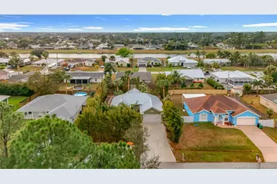 974 SW Worcester Lane, Port Saint Lucie, FL 34953 - Photo 4