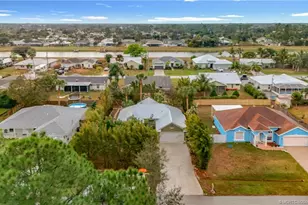 974 SW Worcester Ln, Port Saint Lucie, FL 34953 - Photo 4