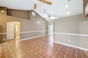 974 SW Worcester Ln, Port Saint Lucie, FL 34953 - Photo 6