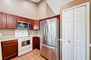 974 SW Worcester Ln, Port Saint Lucie, FL 34953 - Photo 8