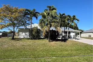 981 SW Bay State Rd, Port Saint Lucie, FL 34953 - Photo 4