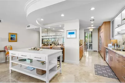 2001 SE Sailfish Point Boulevard #105, Stuart, FL 34996 - Photo 16