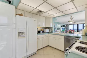 10000 S Ocean Dr, Jensen Beach, FL 34957 - Photo 16