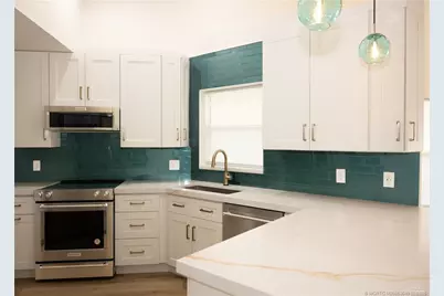 2425 SW Foxpoint Trail, Palm City, FL 34990 - Photo 2